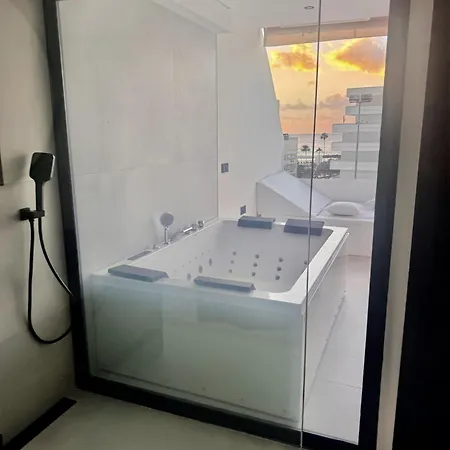 Complejo Del Surf 6d. Lujo. Vista Al Mar شقة *